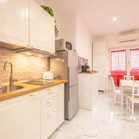 Vatican Loft For Near Metro Station 公寓 *